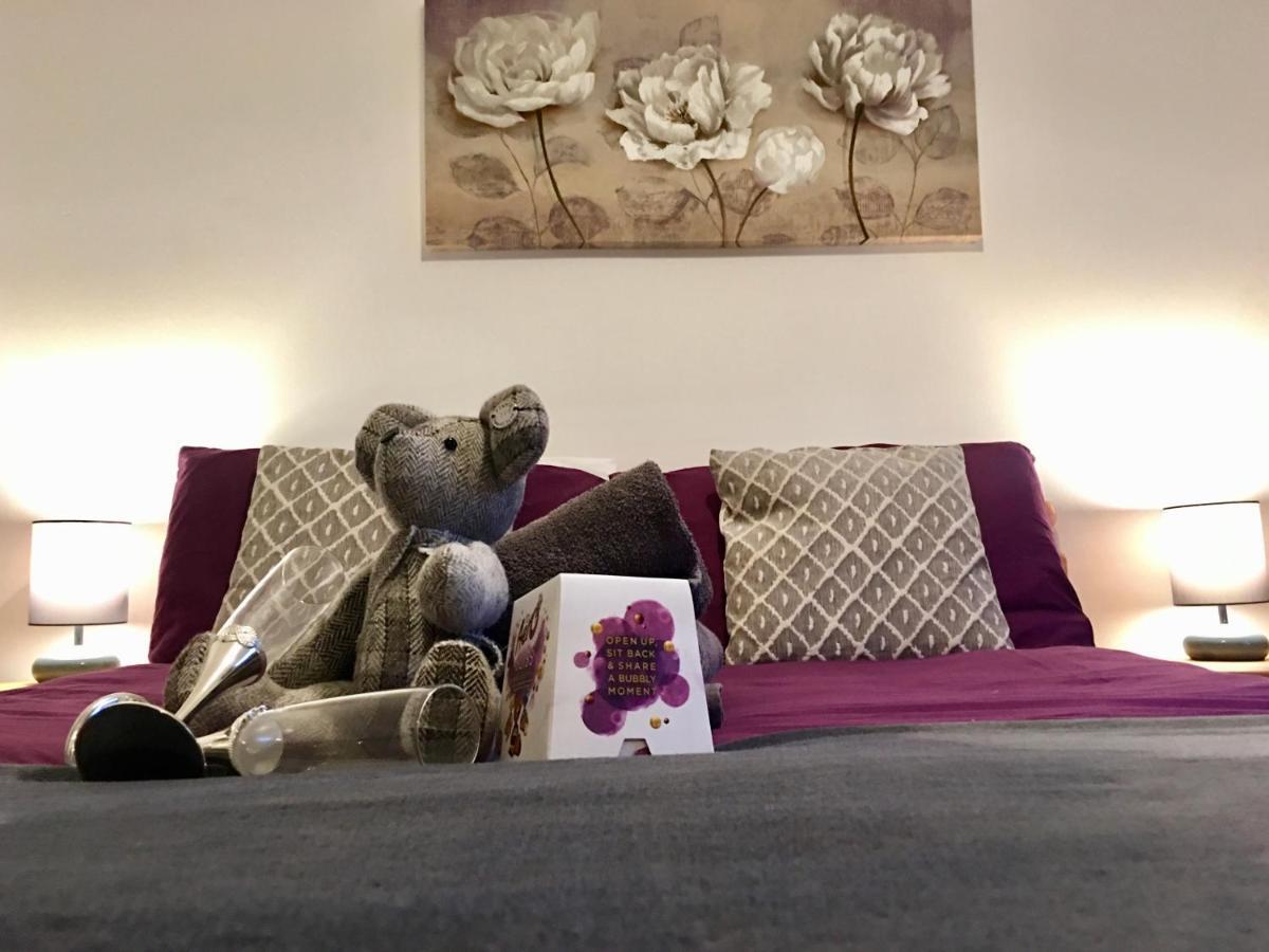 Central Spacious 2 Bedroom By Union Square Free Parking Aberdeen Buitenkant foto