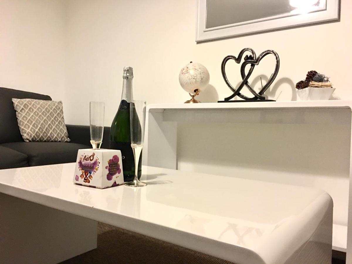 Central Spacious 2 Bedroom By Union Square Free Parking Aberdeen Buitenkant foto